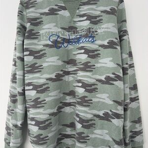 Camp David Kentucky Sweater Women’s Large Wildcats Camo Sweatshirt